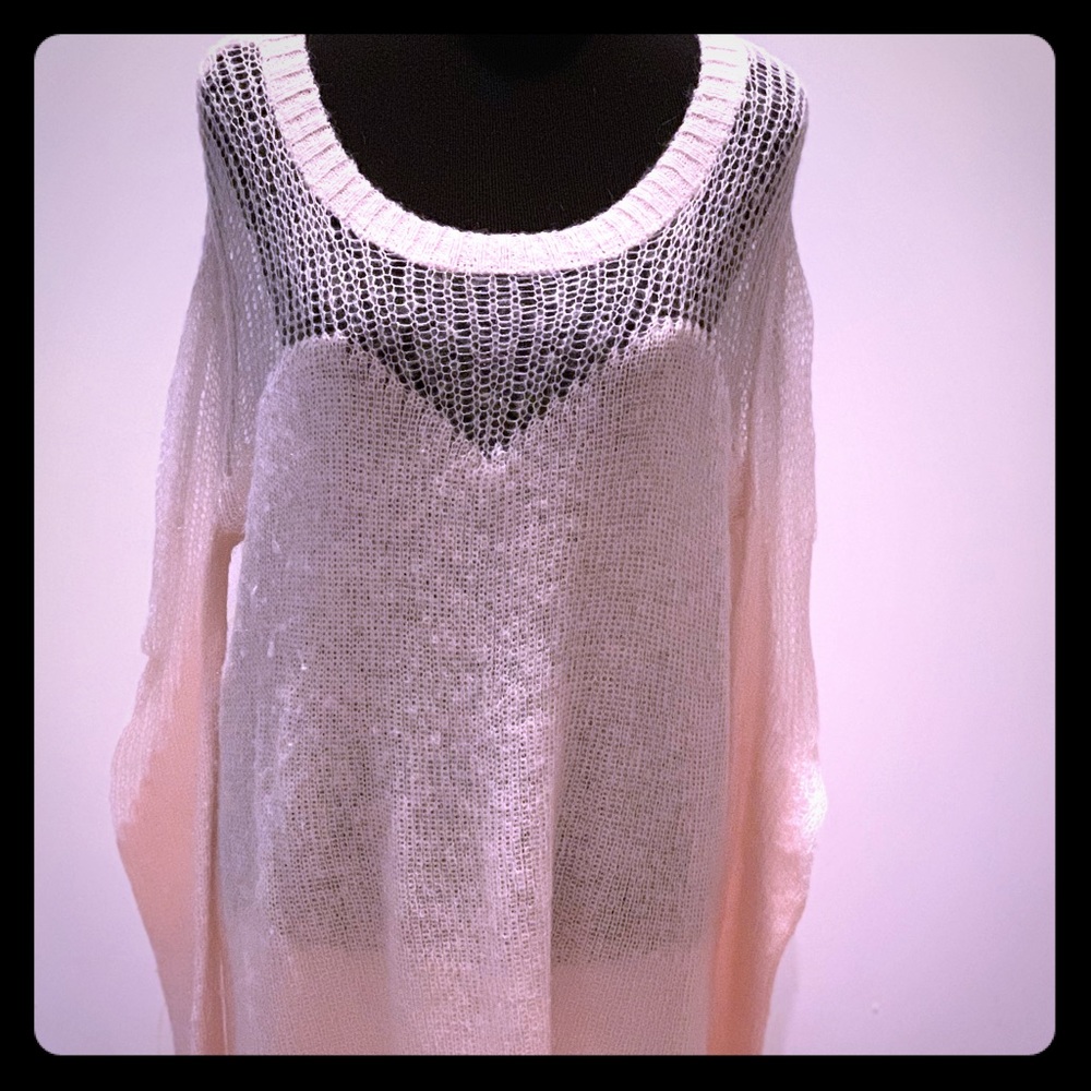 GUESS “Featherweight” NWOTS, sweater, XL